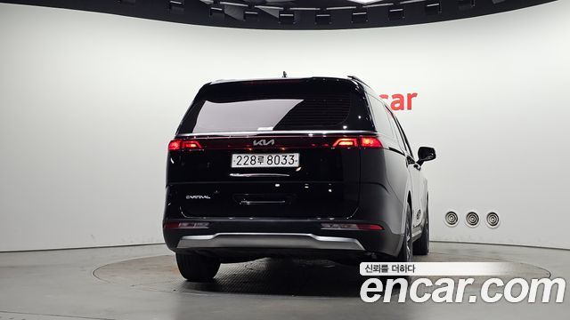 Kia Canival 2023 — photo 4