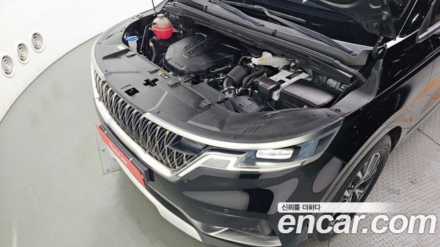 Kia Canival 2023 — photo 6