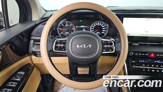 Kia Canival 2023 — photo 14