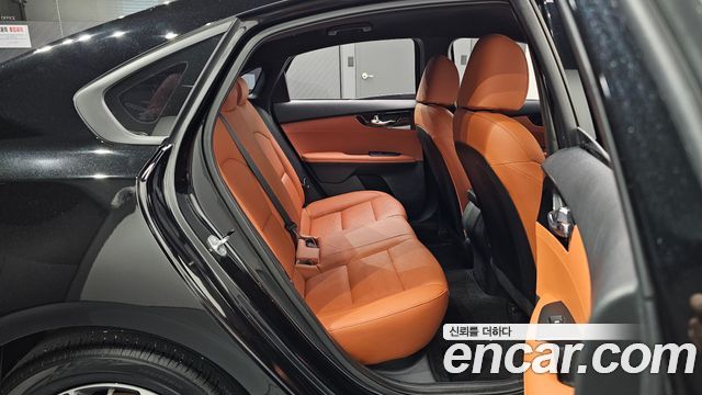 Kia K3 2023 — photo 17