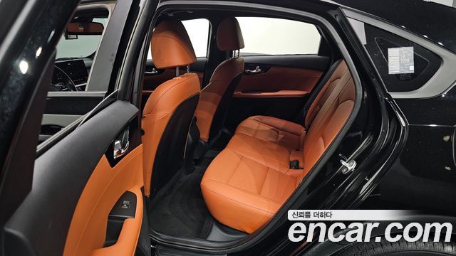 Kia K3 2023 — photo 18