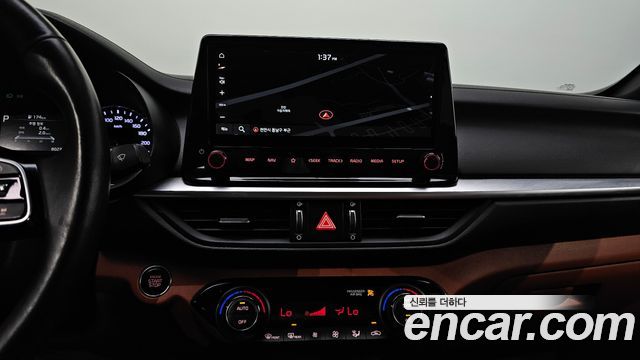 Kia K3 2023 — photo 19