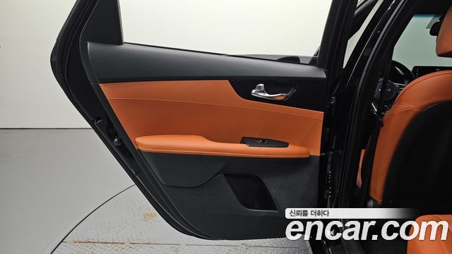 Kia K3 2023 — photo 15