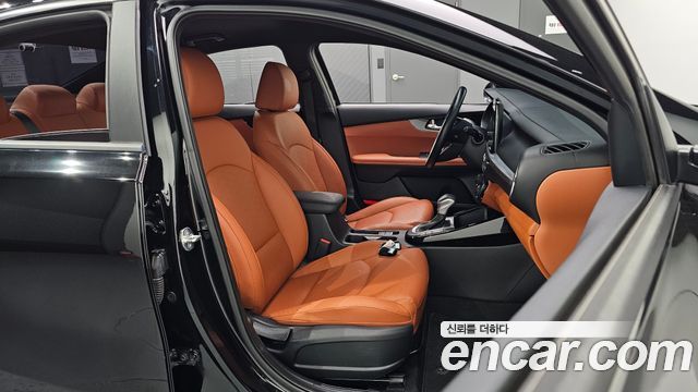 Kia K3 2023 — photo 16