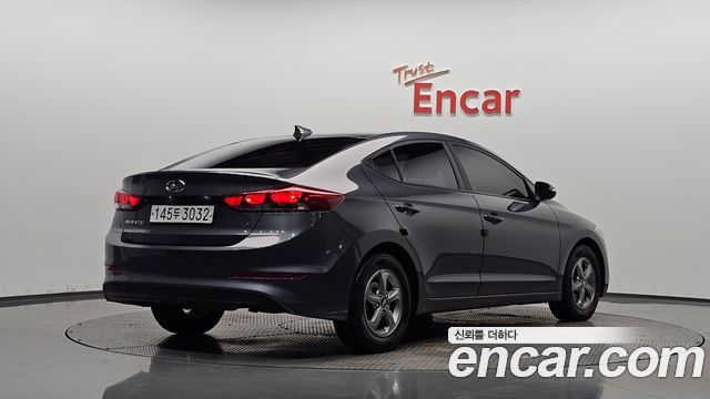 Hyundai AVANTE 2018 — photo 2
