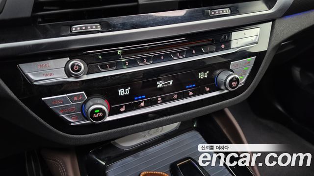 BMW X4 2019 — photo 32