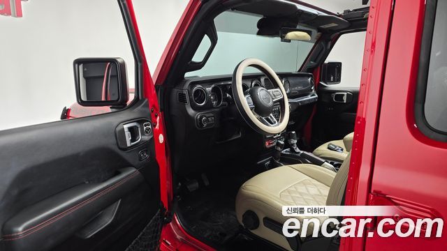 Jeep Wrangler 2021 — photo 13