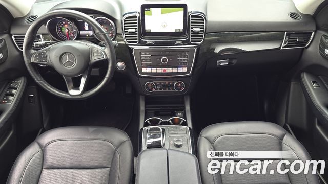 Mercedes-Benz GLE-Class 2017 — photo 7