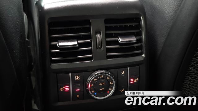 Mercedes-Benz GLE-Class 2017 — photo 17