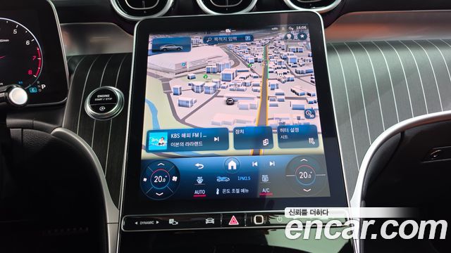 Mercedes-Benz GLC-Class 2024 — photo 18