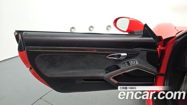 Porsche 718 2020 — photo 15