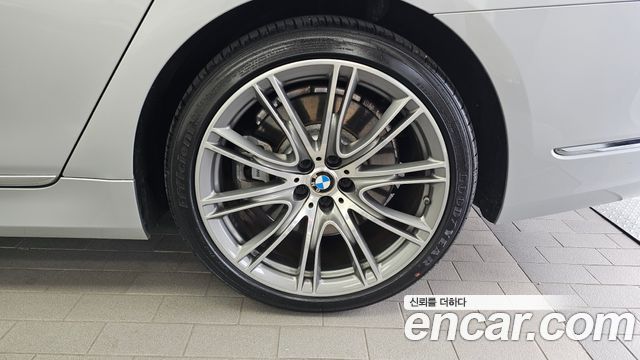 BMW 7-Series 2020 — photo 7