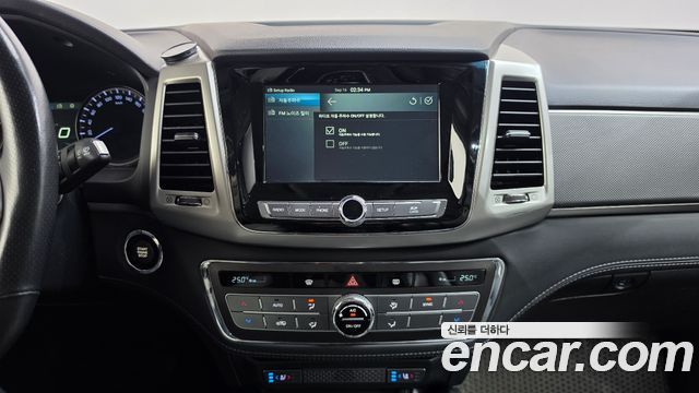 KG Mobility Rexton 2018 — photo 13