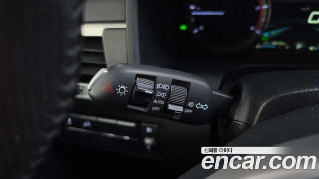 KG Mobility Rexton 2018 — photo 20