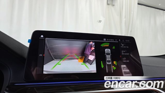 BMW 5-Series 2021 — photo 21