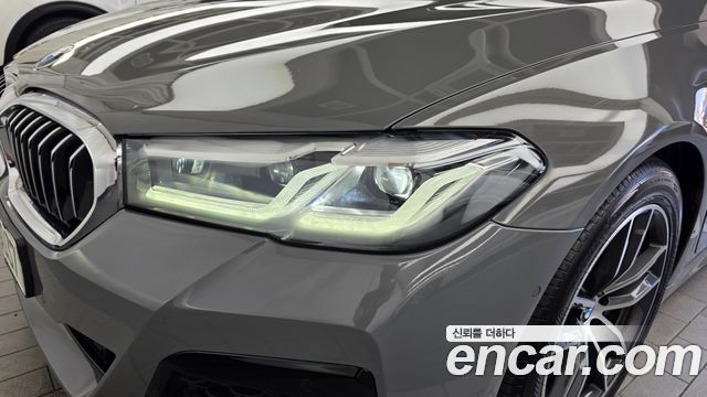 BMW 5-Series 2021 — photo 8
