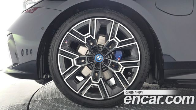 BMW 5-Series 2024 — photo 5