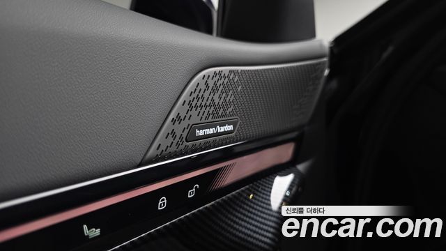BMW 5-Series 2024 — photo 23