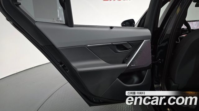 BMW 5-Series 2024 — photo 15