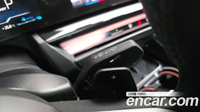 BMW 5-Series 2024 — photo 28