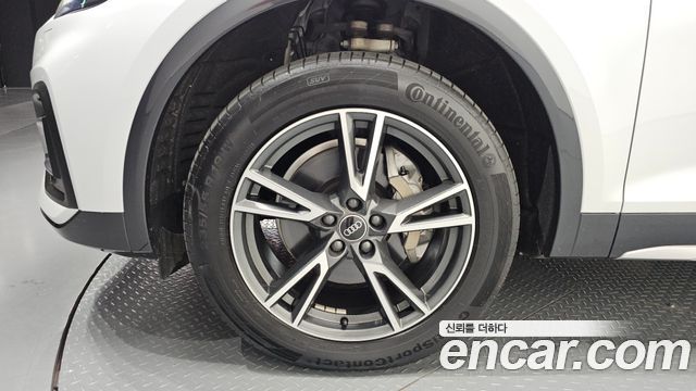 Audi Q5 2022 — photo 5