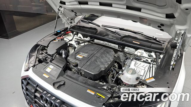 Audi Q5 2022 — photo 6