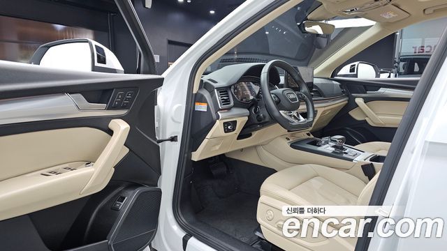 Audi Q5 2022 — photo 13