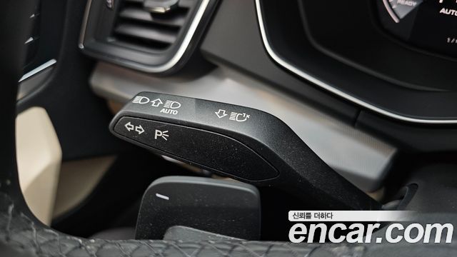 Audi Q5 2022 — photo 26