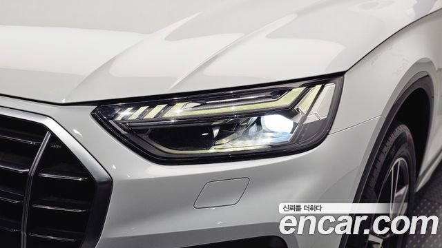 Audi Q5 2022 — photo 8