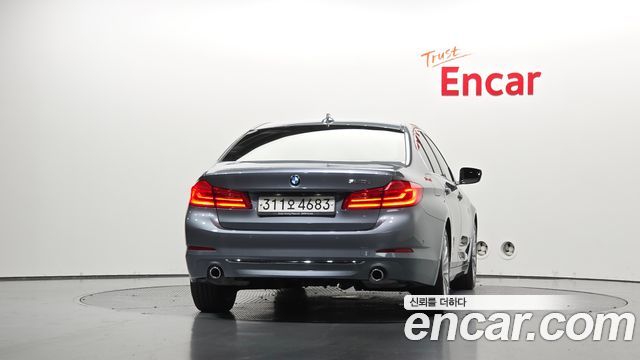 BMW 5-Series 2020 — photo 4