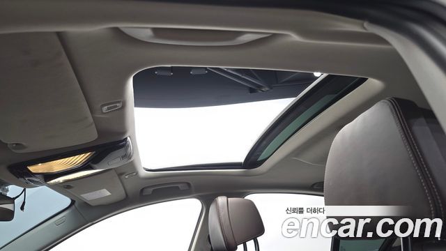 BMW 5-Series 2020 — photo 24