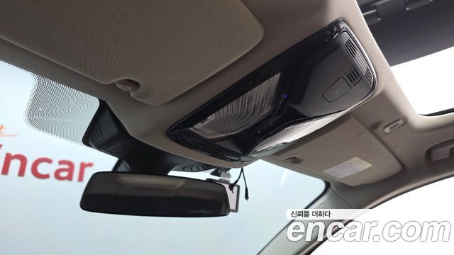 BMW 5-Series 2020 — photo 25