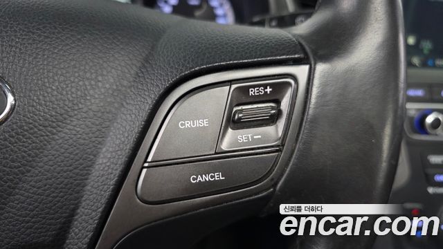 Hyundai Santafe 2016 — photo 25