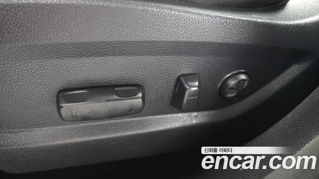 Hyundai Santafe 2016 — photo 31