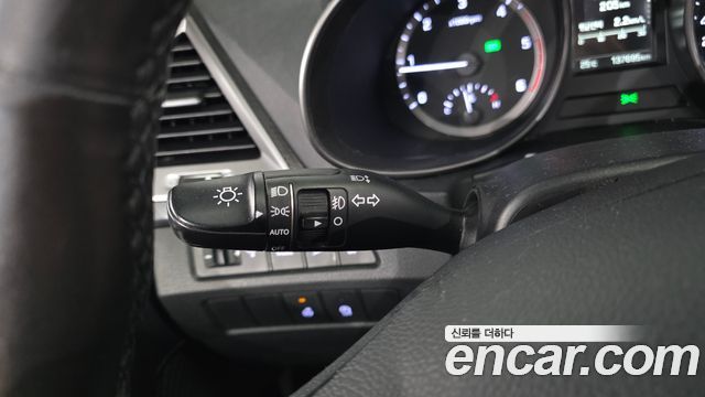 Hyundai Santafe 2016 — photo 35