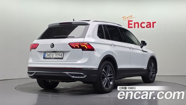 Volkswagen Tiguan 2022 — photo 2