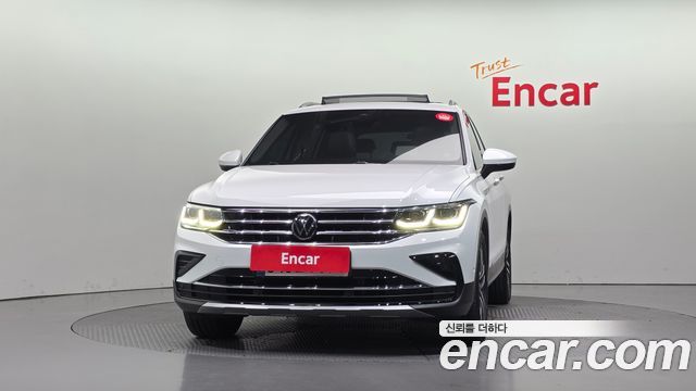 Volkswagen Tiguan 2022 — photo 3