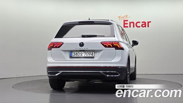 Volkswagen Tiguan 2022 — photo 4