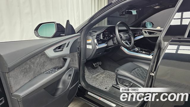 Audi Q8 2022 — photo 13
