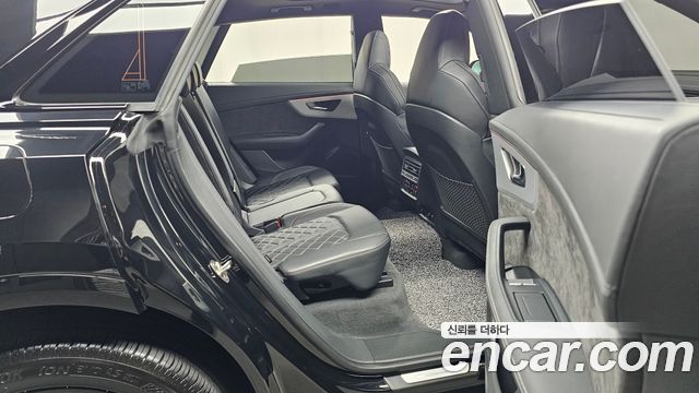 Audi Q8 2022 — photo 17