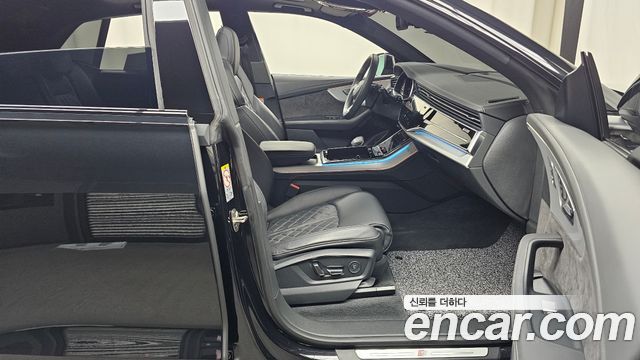 Audi Q8 2022 — photo 16