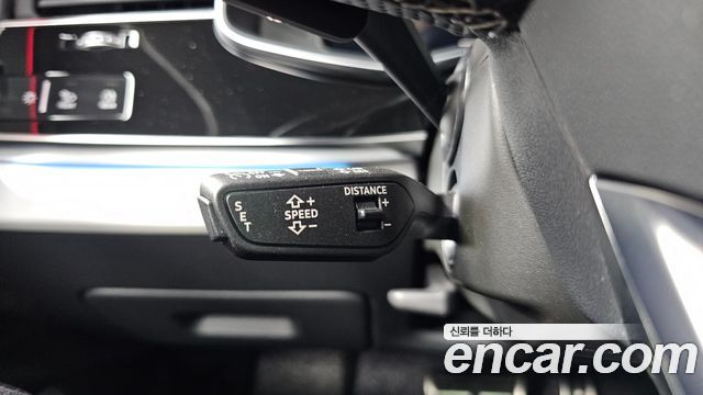 Audi Q8 2022 — photo 28