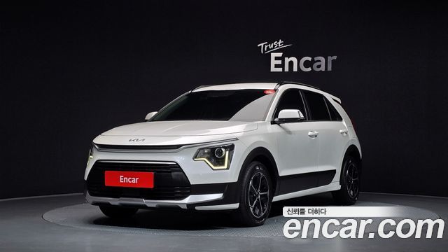 Kia Niro 2022 — photo 1