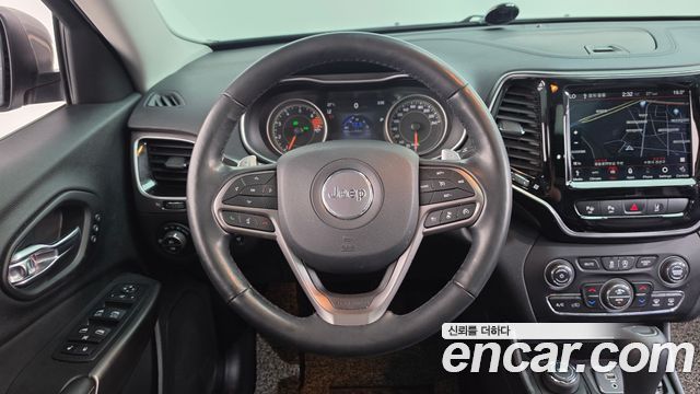 Jeep Cherokee 2020 — photo 13