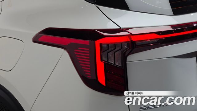 Kia Seltos 2023 — photo 9