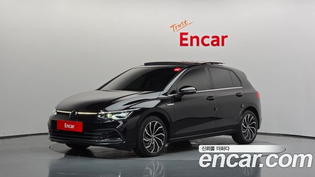 Volkswagen Golf 2023 — photo 1