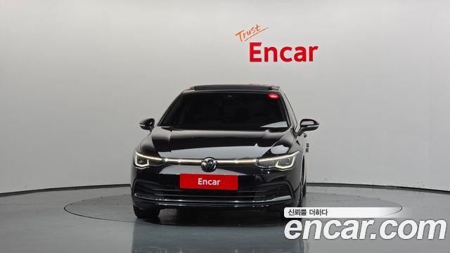 Volkswagen Golf 2023 — photo 3