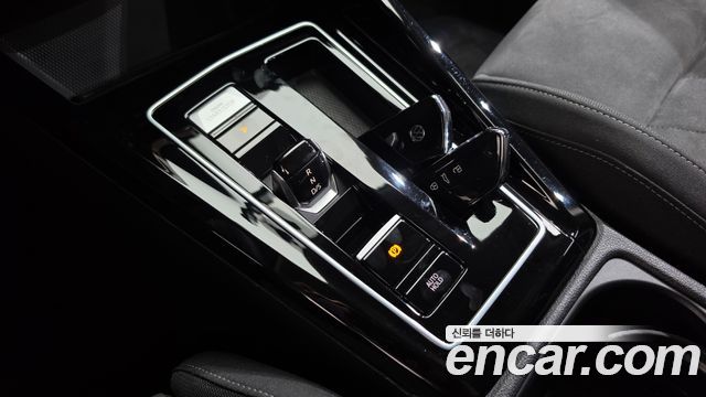 Volkswagen Golf 2023 — photo 9