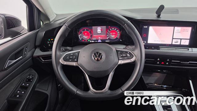 Volkswagen Golf 2023 — photo 13