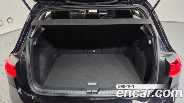 Volkswagen Golf 2023 — photo 20